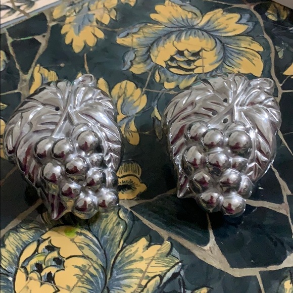 LENOX Grape Weave 4 piece Hostess Set - Picture 5 of 8
